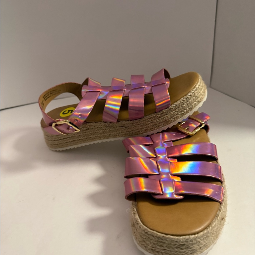 Steve Madden Iridescent Pink Sandals Size 5